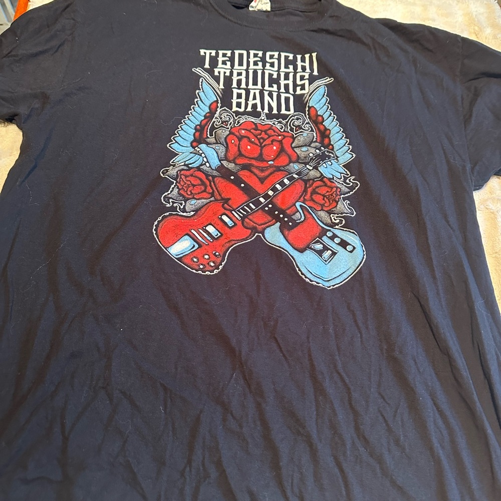 Fruit of the Loom Black Band Graphic Tee